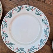 Set of 7 Flat Plates Holly Model HB