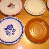 Set of 12 different flat plates