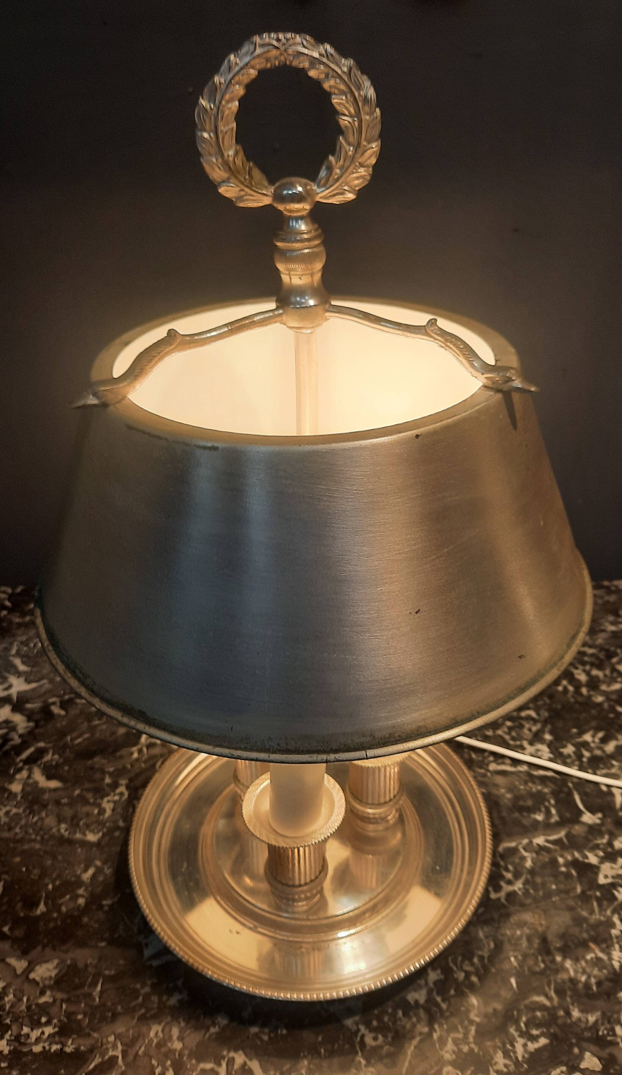 Lampe bouillotte de style  Louis XVI