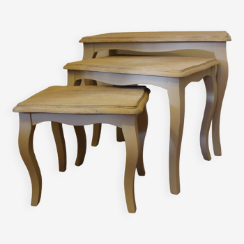 Patinated oak nesting tables