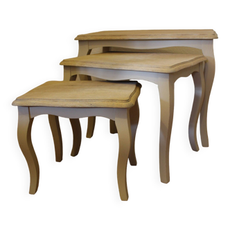 Patinated oak nesting tables