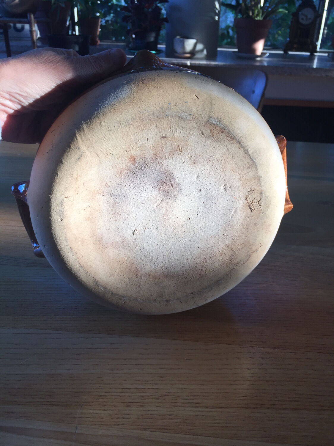 Terracotta pouring dish