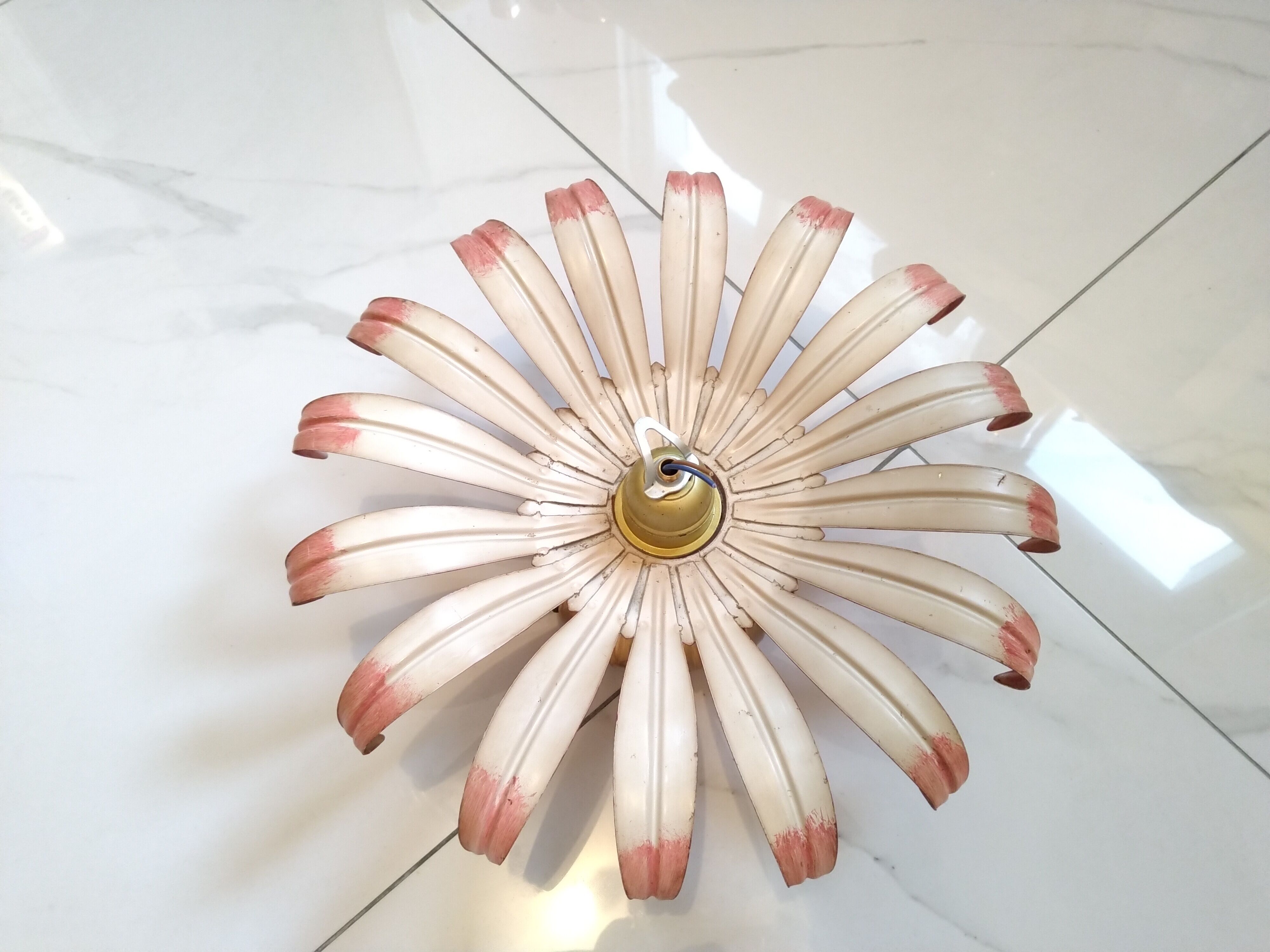 Flower sconce