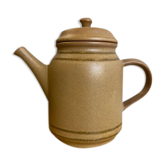 Sandstone pitcher