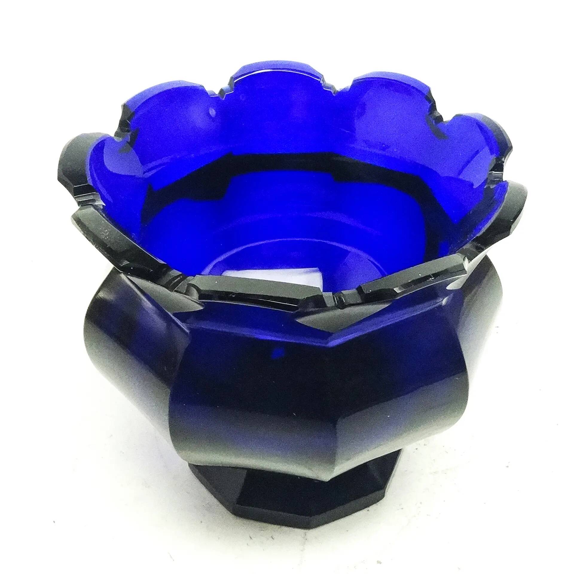 Vase Biedermeier, verre cobalt, République tchèque, 19e siècle