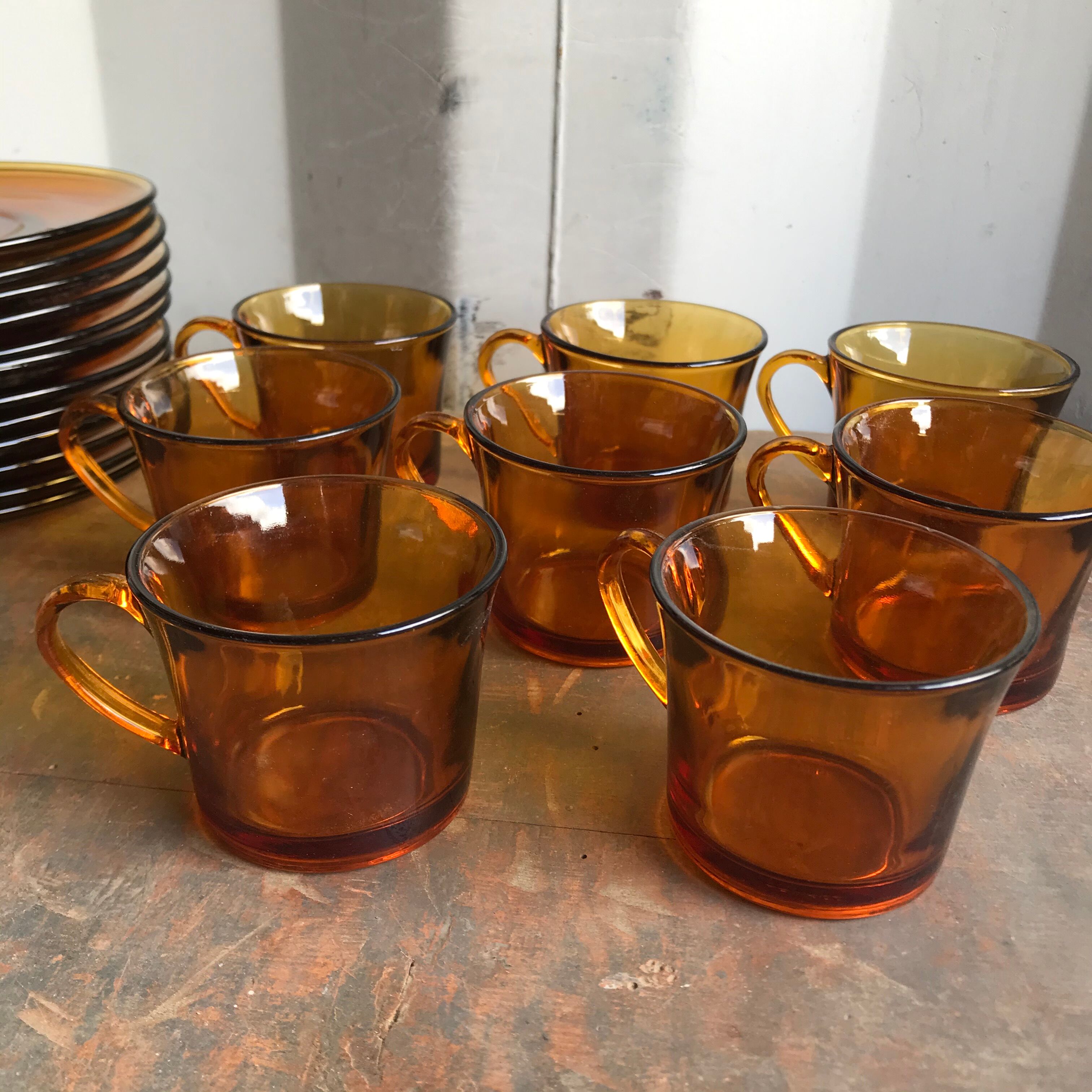 Lot 8 coffee cups and duralex cups