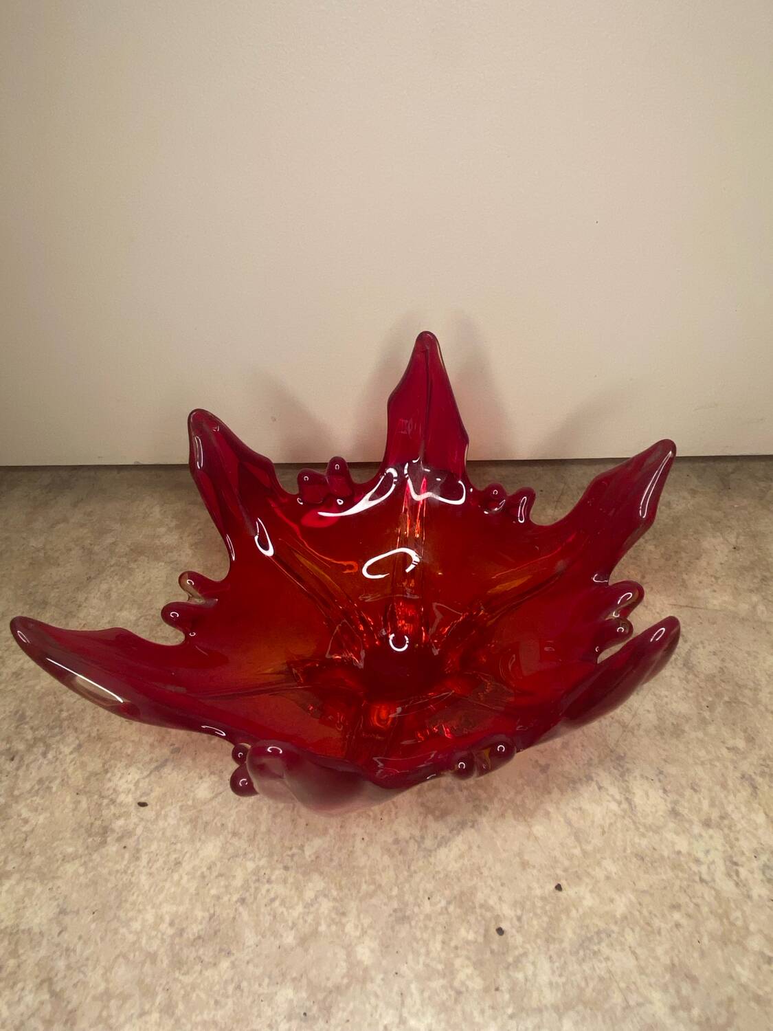 Italian Murano glass cup vase
