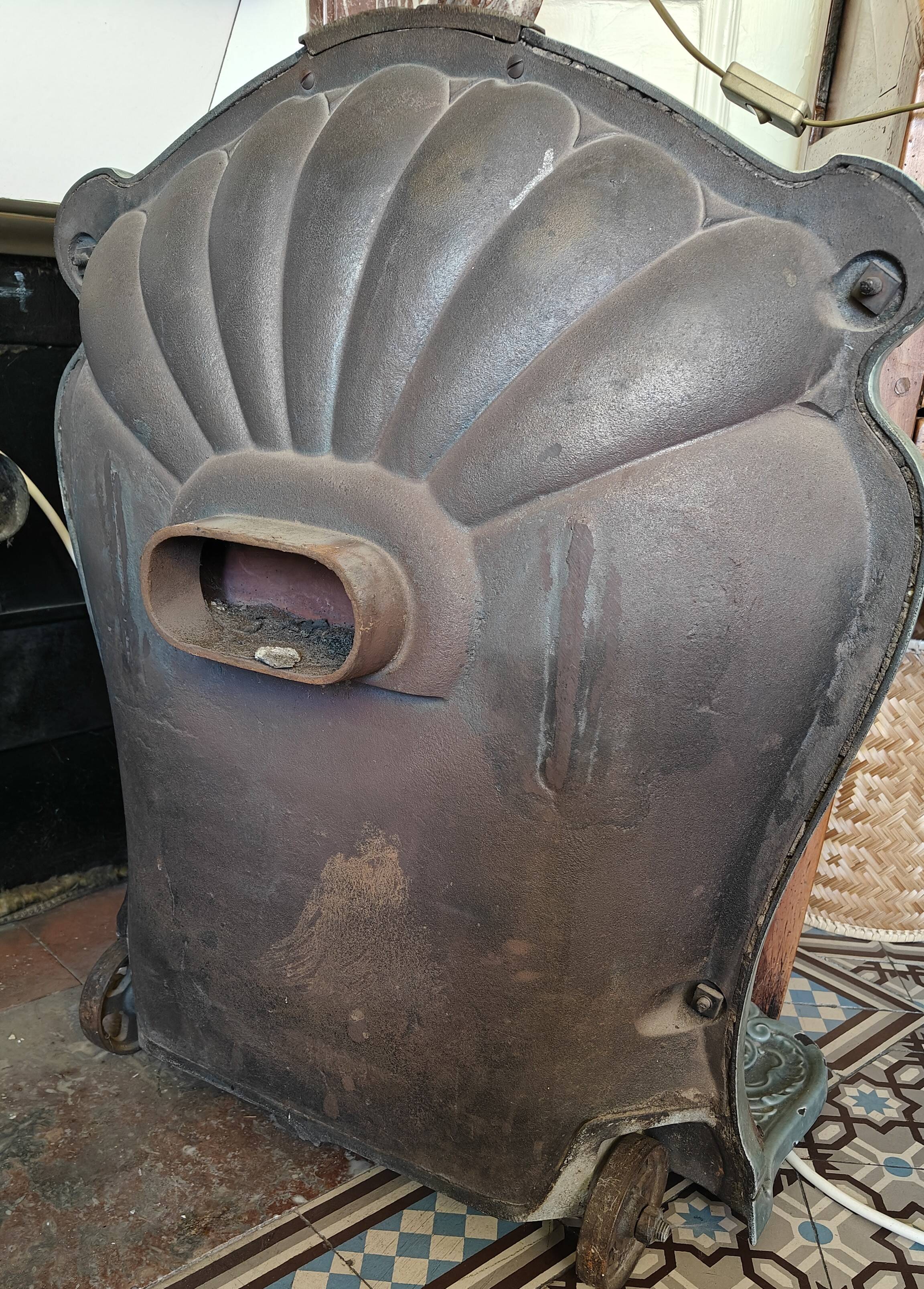 Godin wood stove "Little Toad" 2335 Art Nouveau