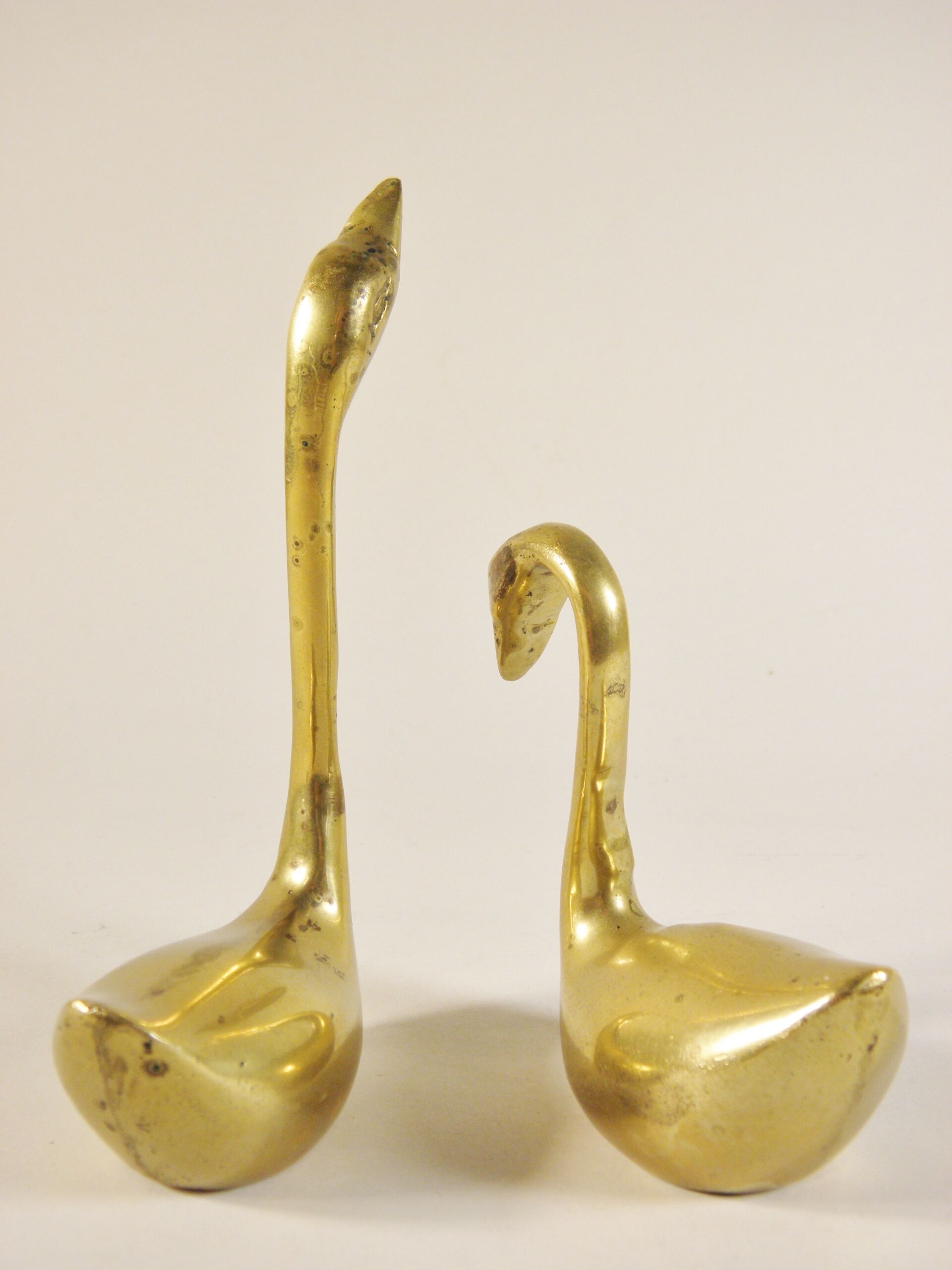 Couple de cygnes en laiton