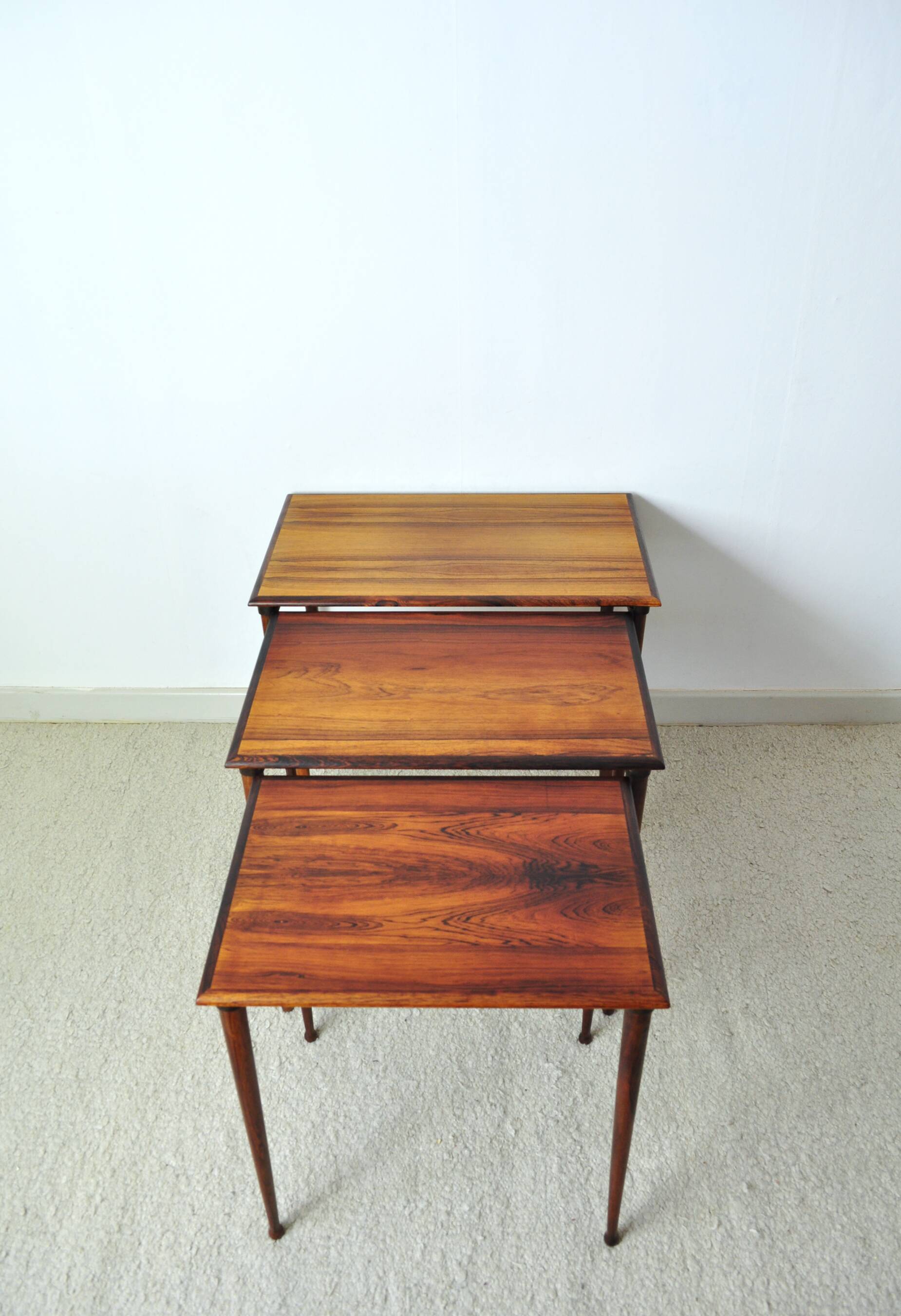 Scandinavian Modern Rosewood Nesting Tables with Drumstick Legs
