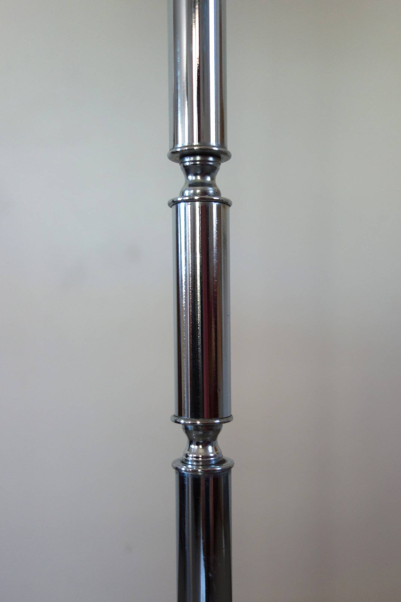 Space age floor lamp with 3 lights from the 70s by DLG Scolari.