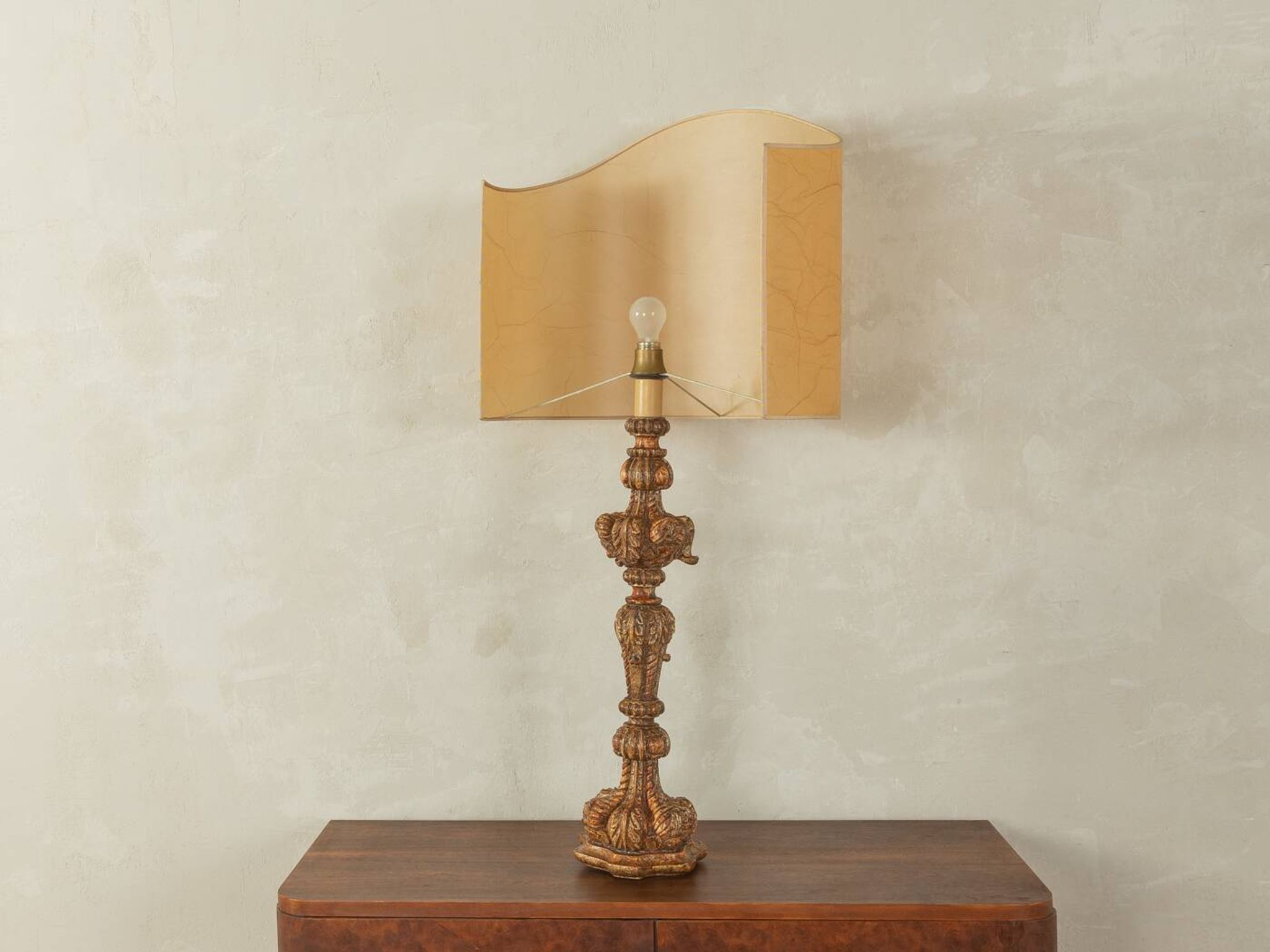 Lampe de table baroque, fabriquée à la main dans les années 1960