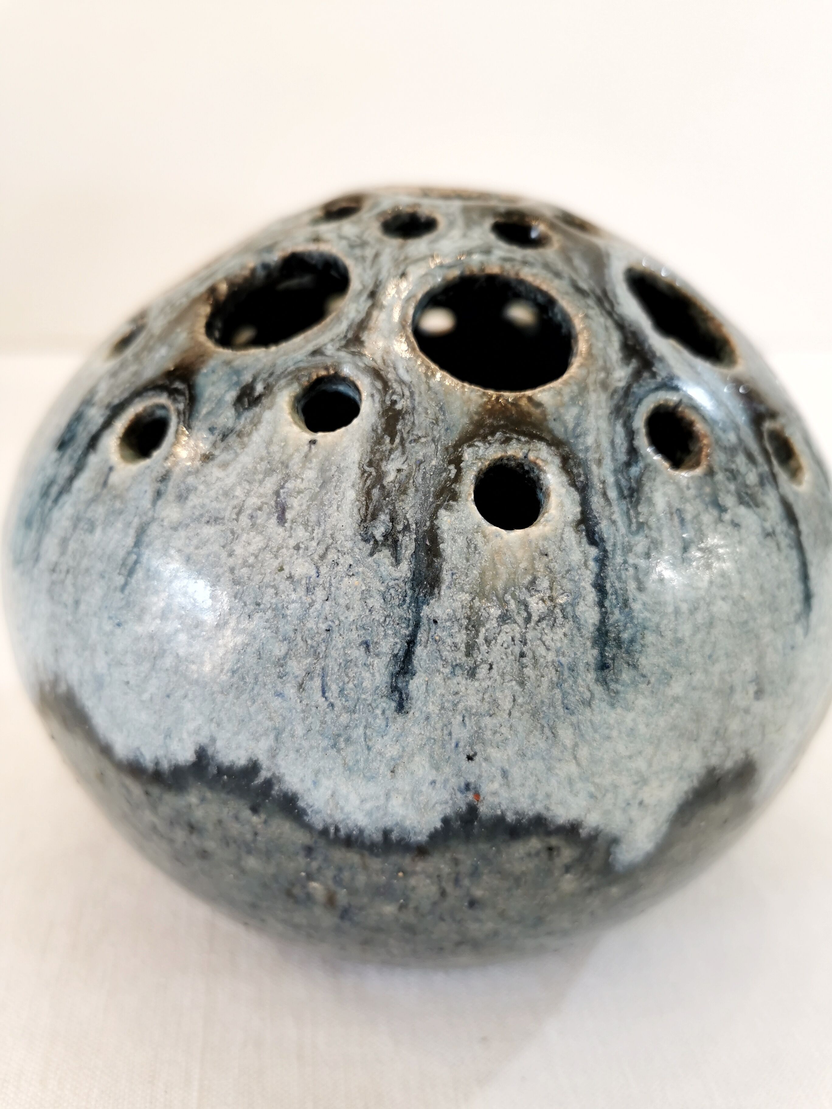 Ceramic flower spike