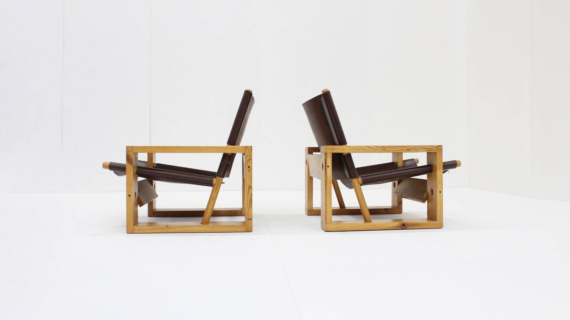 Ate van Apeldoorn pair of lounge chairs for Houtwerk Hattem, Netherlands 1960s