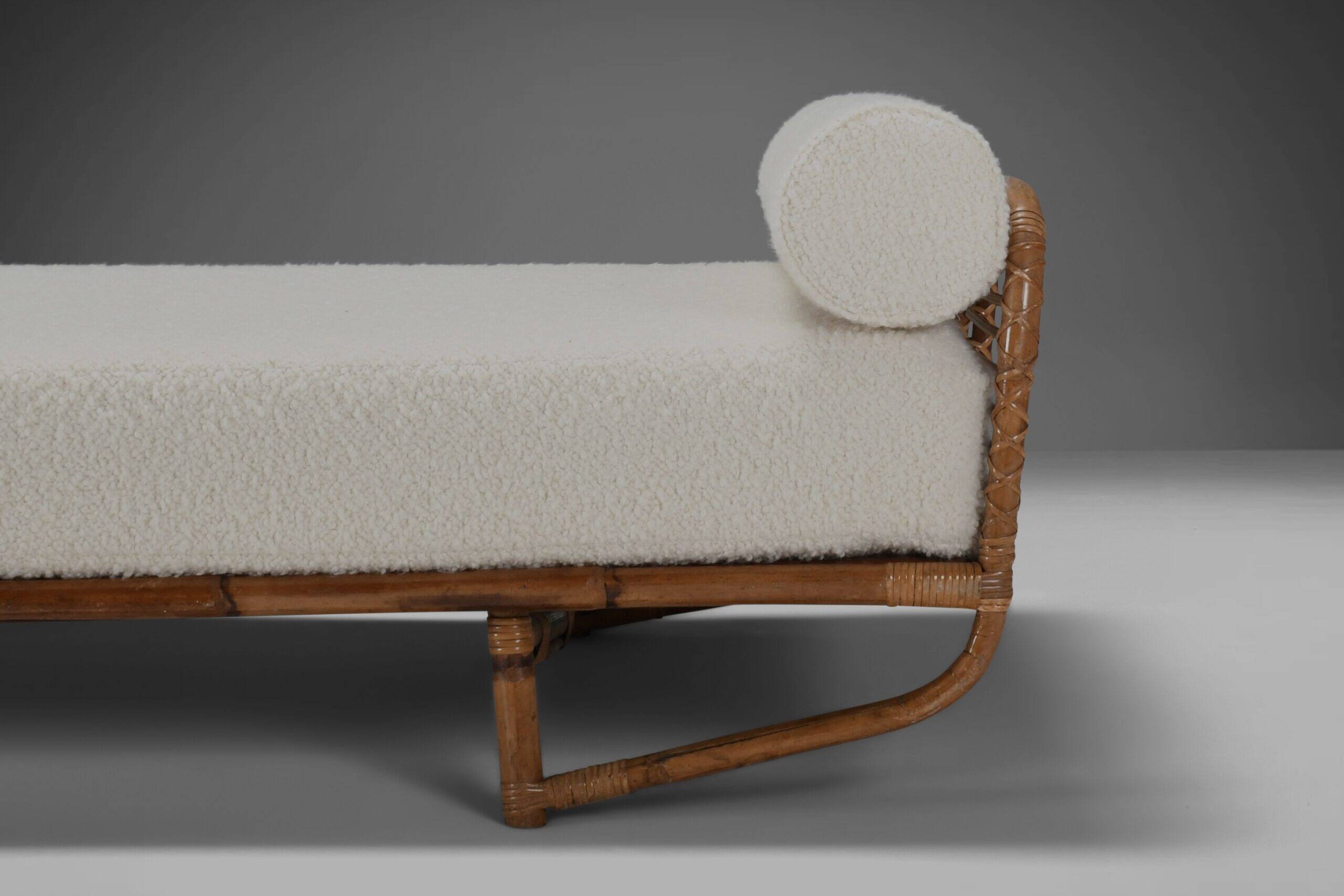 Bamboo and rattan daybed in ivory bouclé, Italy 1960s