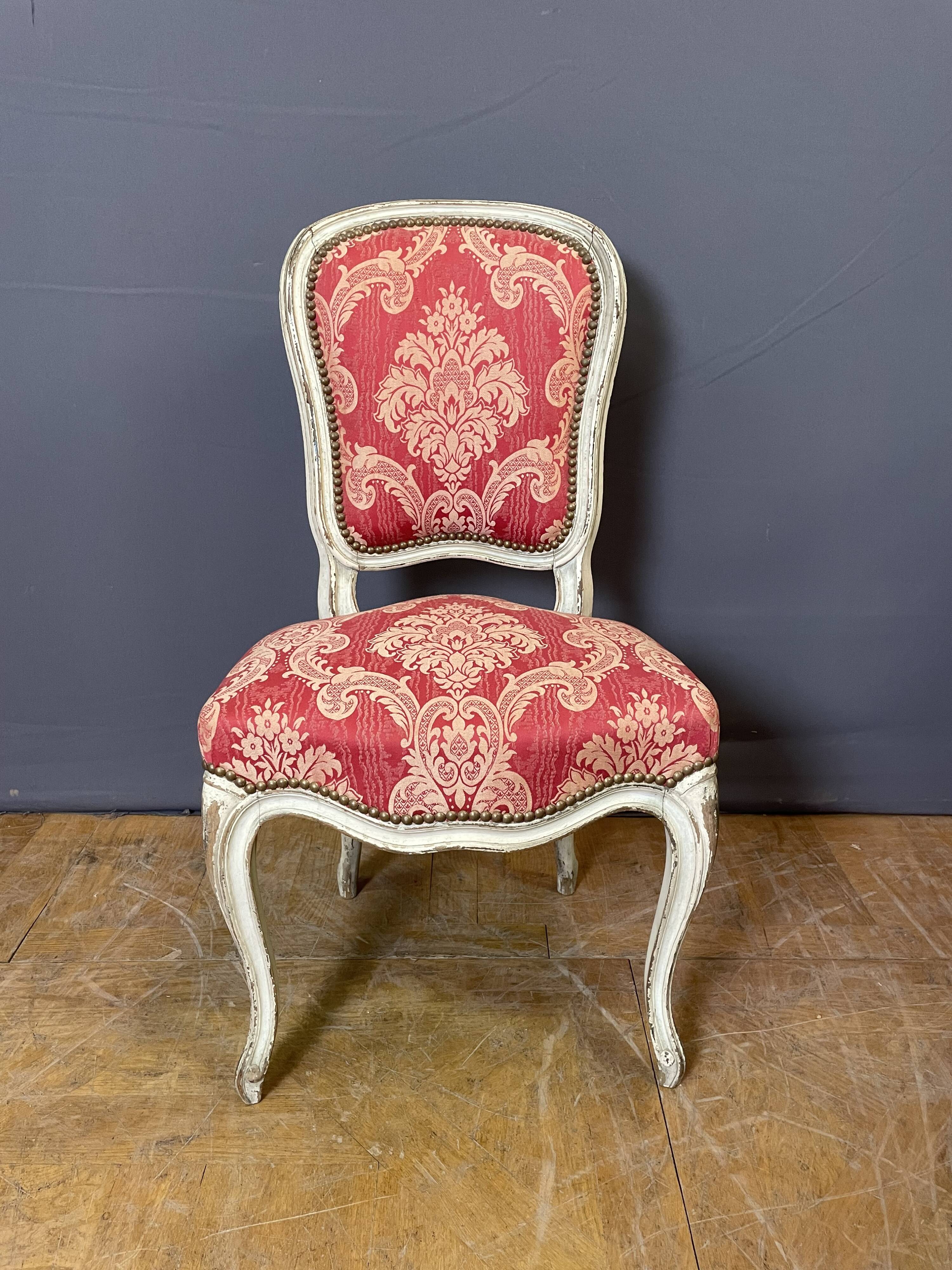 Caises de style Louis XV en bois peint