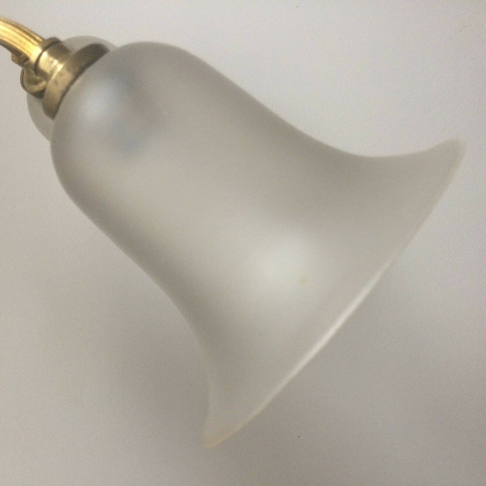 Double wall lamp in bronze and tulips in frosted glass