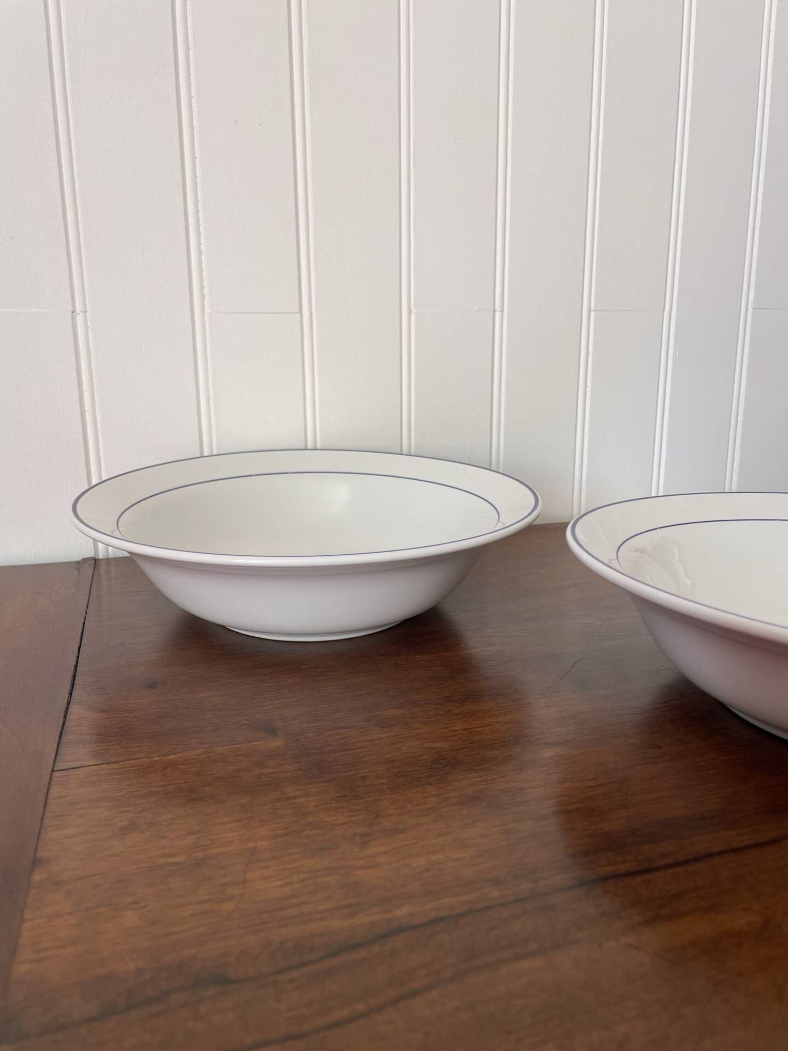 Set of 2 fine porcelain salad bowls from Italy.