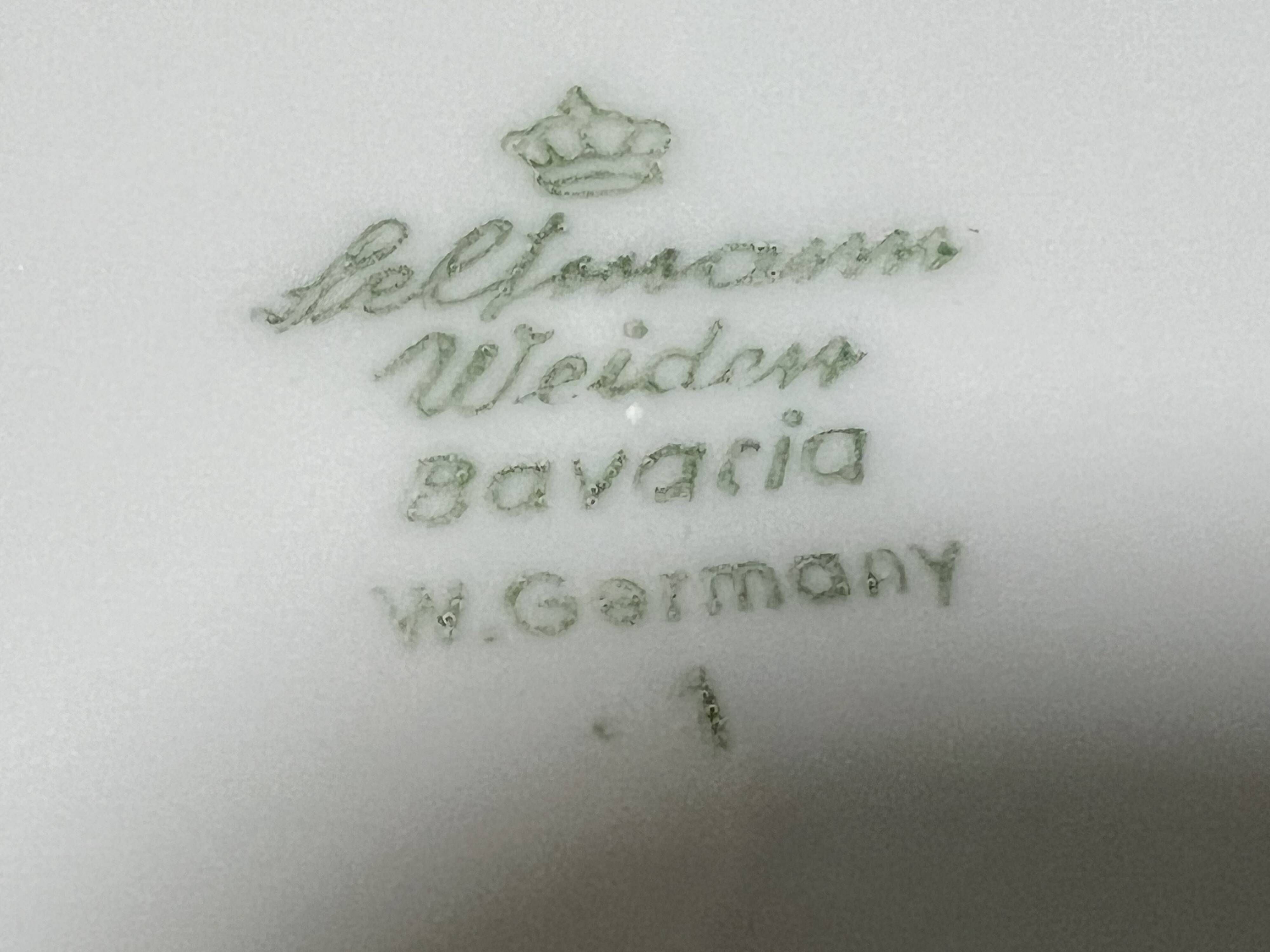 2 flat plates in white porcelain Seltmann Weiden, Bavaria, W. Germany
