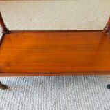 3-level pedestal shelf