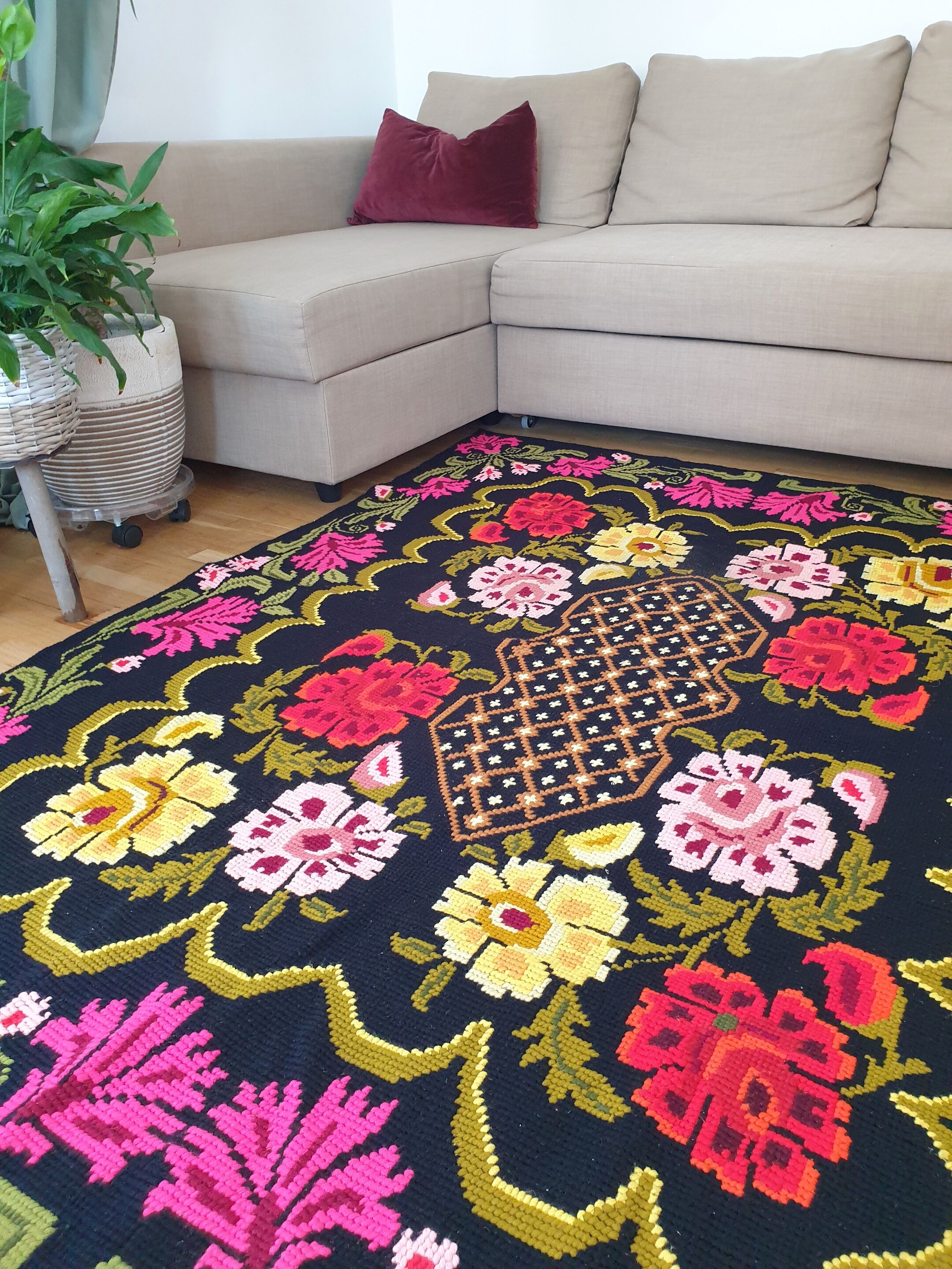 Cross stitch floral boho carpet made by hand on hemp, Romania 148x190cm