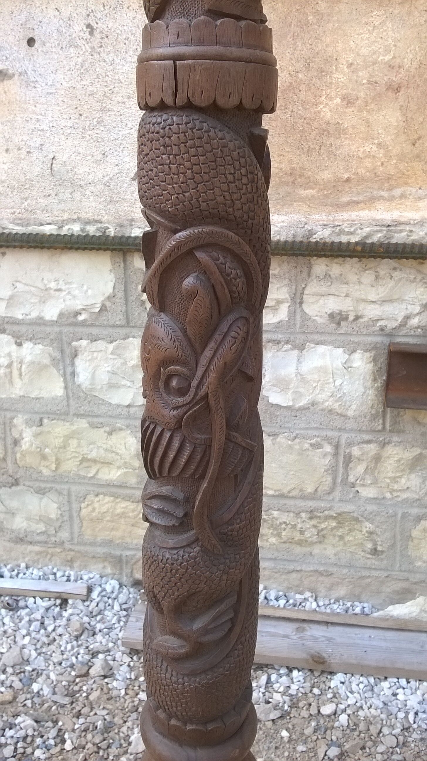 Lampadaire bois sculpté chinois