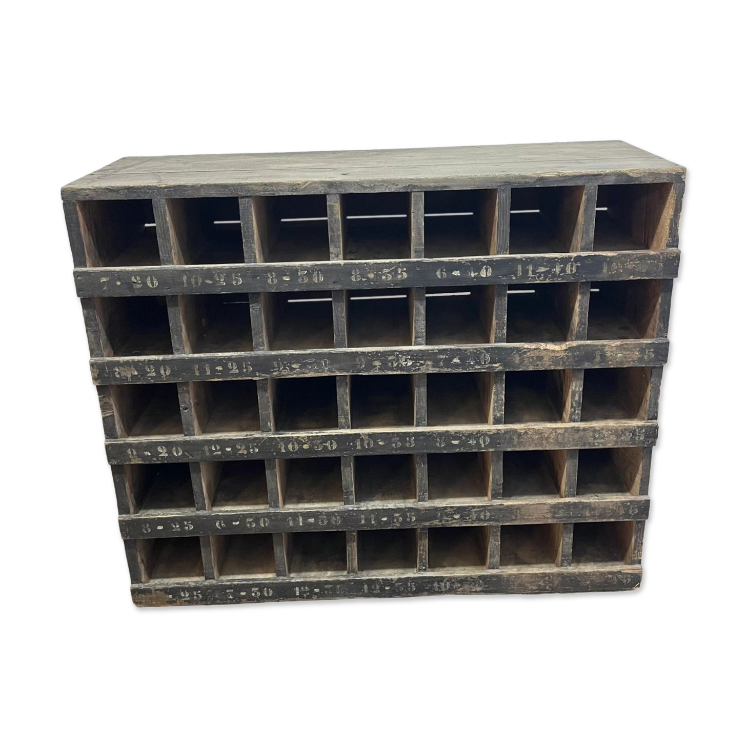 Furnishing from workshop to locker