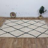 Azilal Berber rug in handmade wool 250 X 157 CM