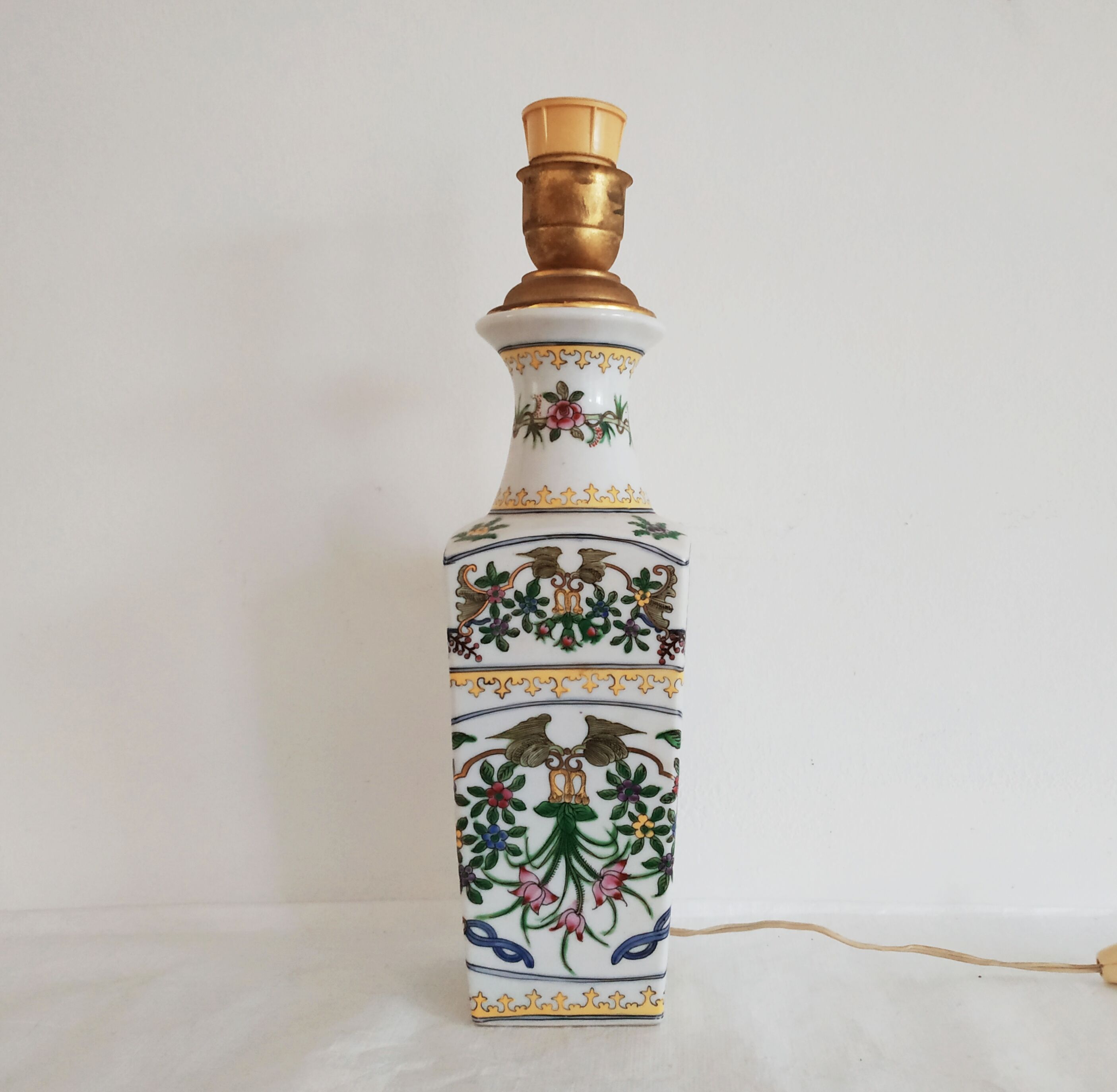 New company of India vase mounted in lamp