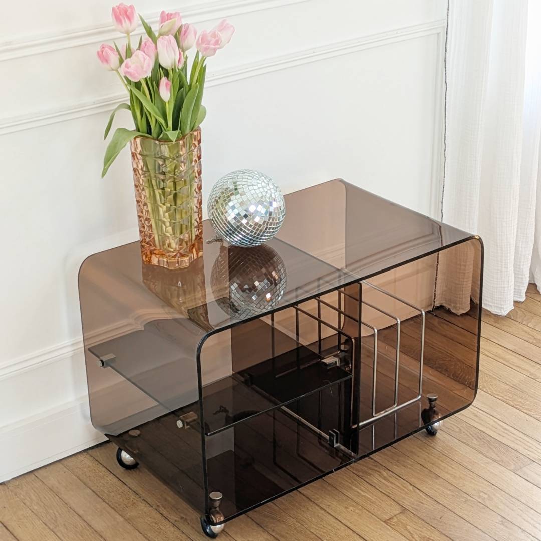 Hi-fi table, Michel Dumas