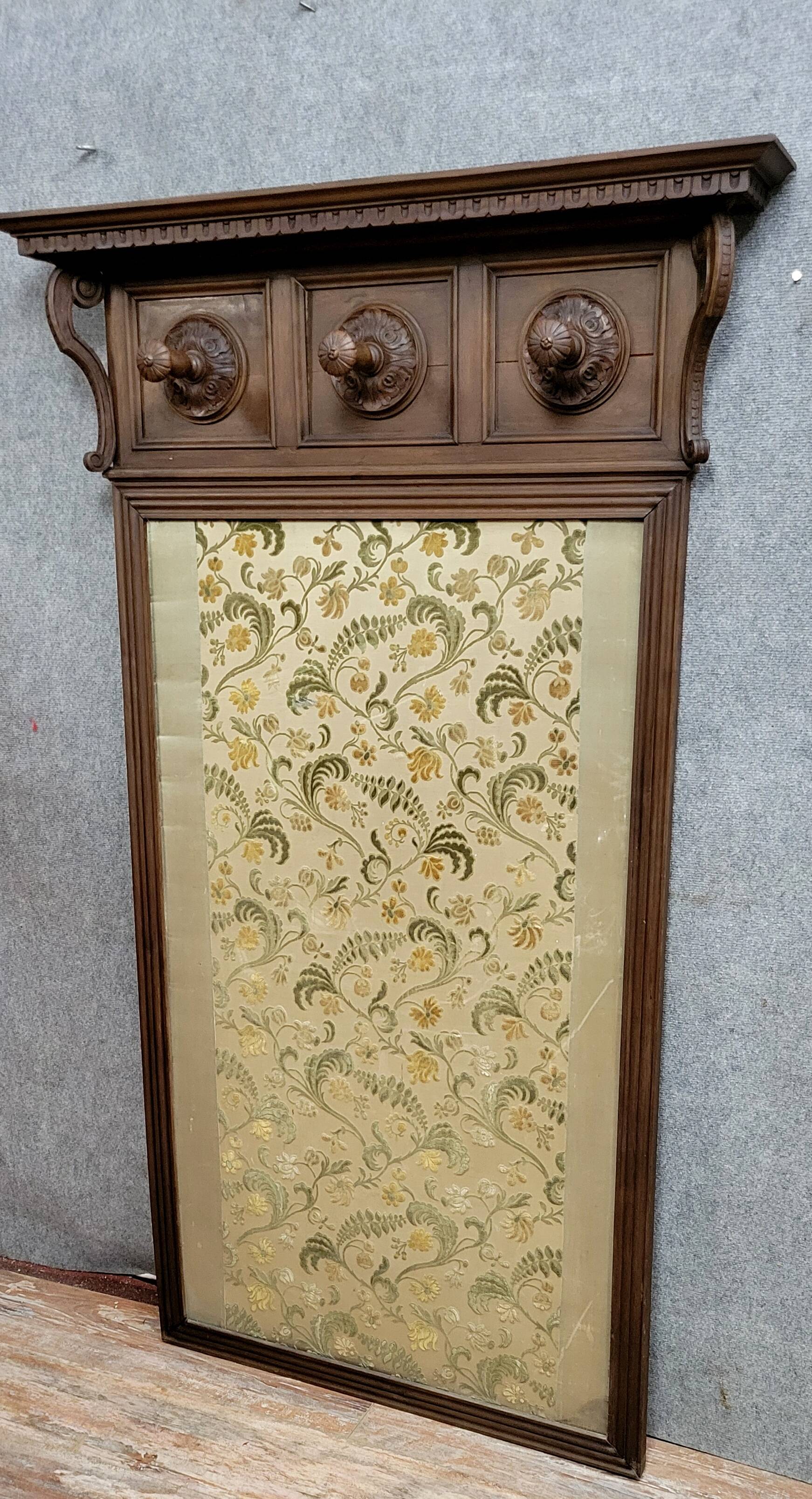 Very important Renaissance style coat rack in walnut circa 1880