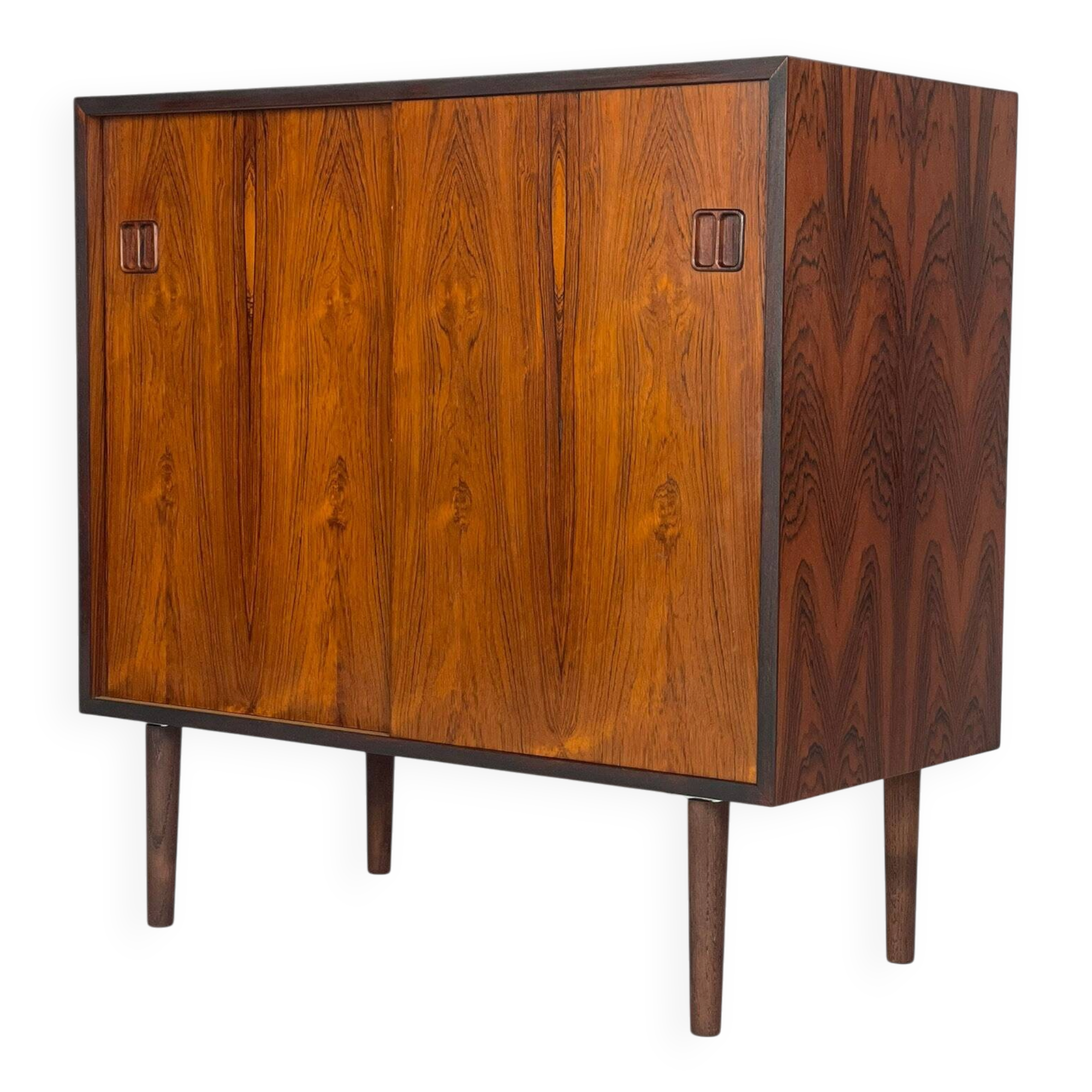 Scandinavian buffet in rosewood from the 1960s.
