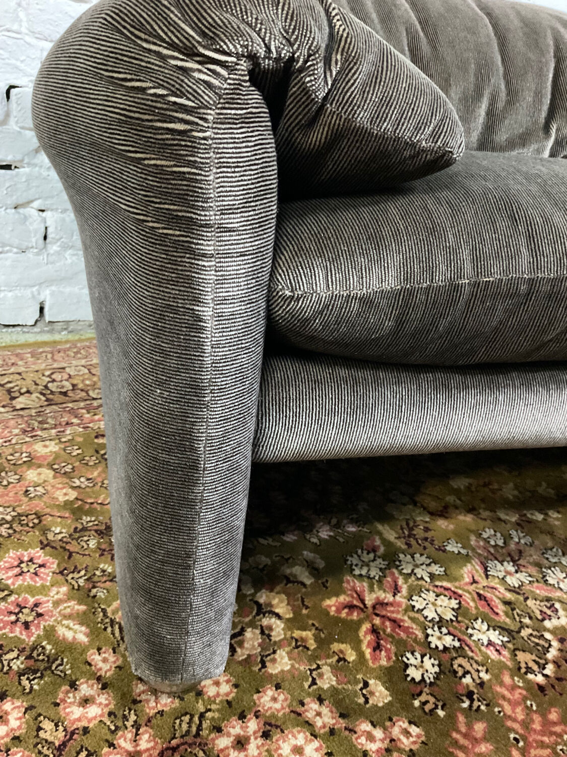 Maralunga armchair and Ottoman by Vico Magistretti 70s