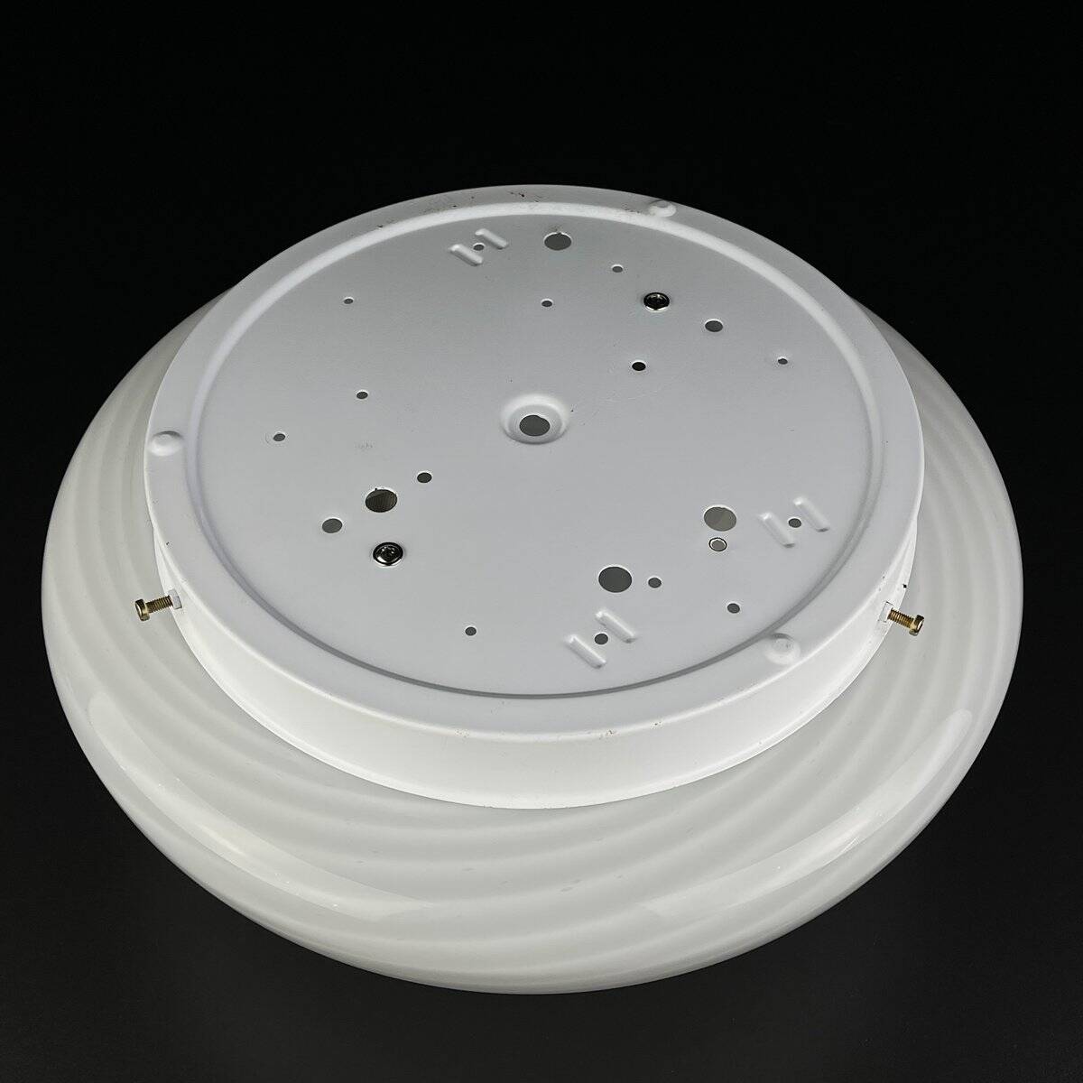 Classic Murano glass whirlwind lamp, ceiling or wall-mounted, Italy, 1970s.
