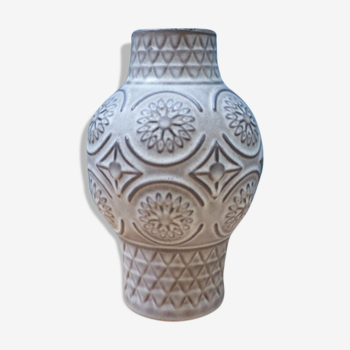 Vase Ecru color