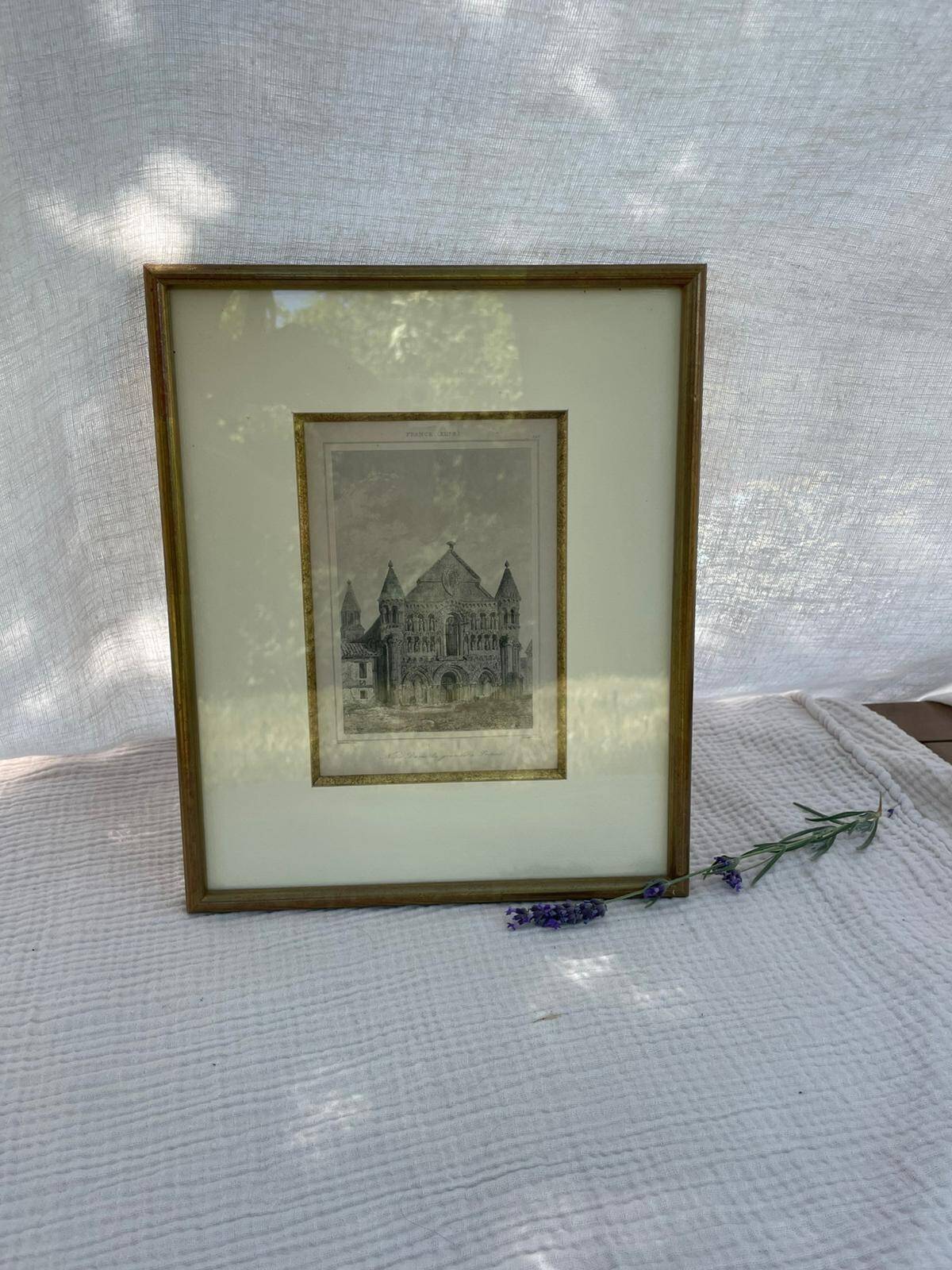 Vintage Wall Decor – Notre Dame, Gold Accents