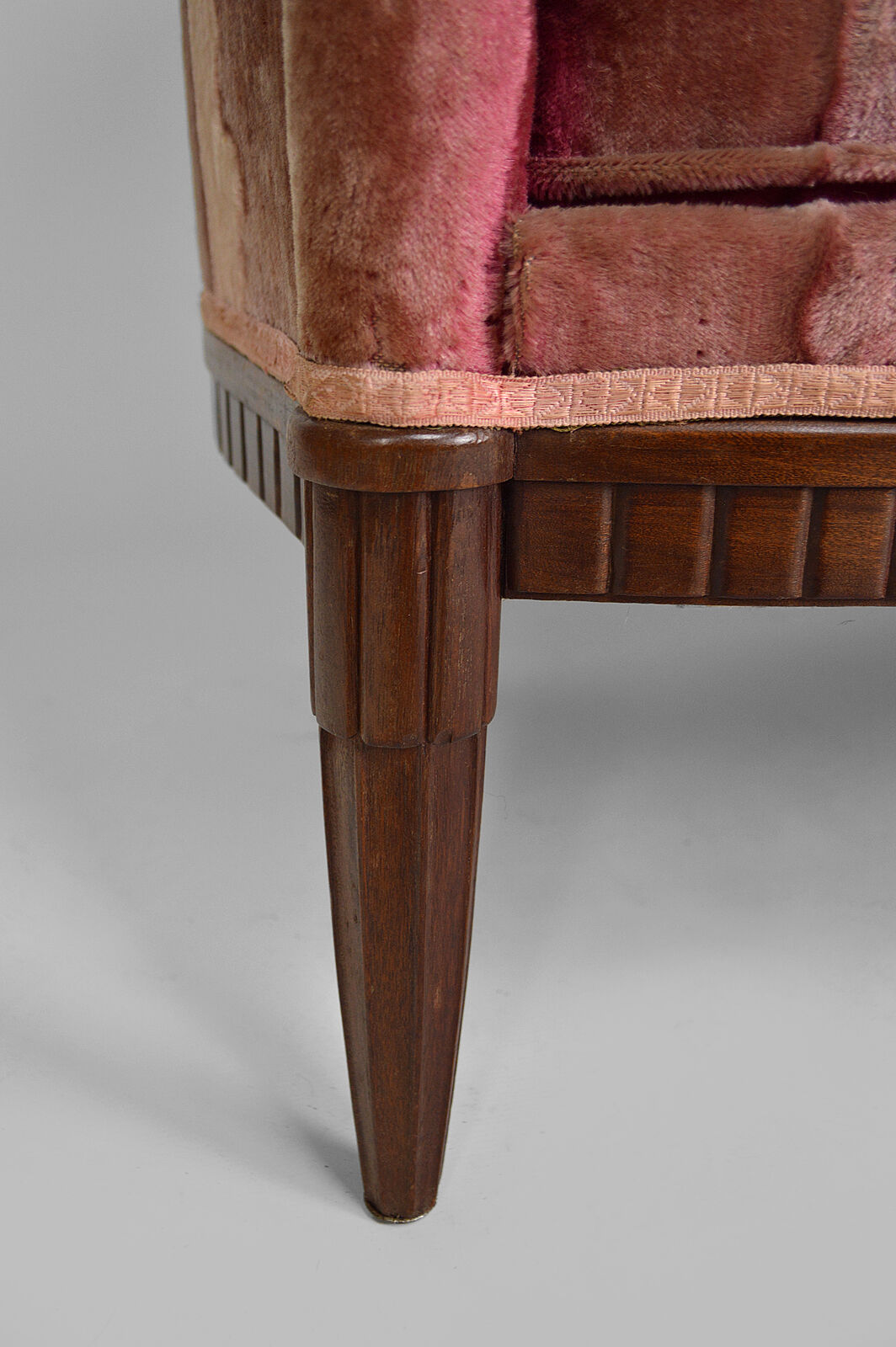 Art Deco Salon by Paul Follot in pink velvet, circa 1920