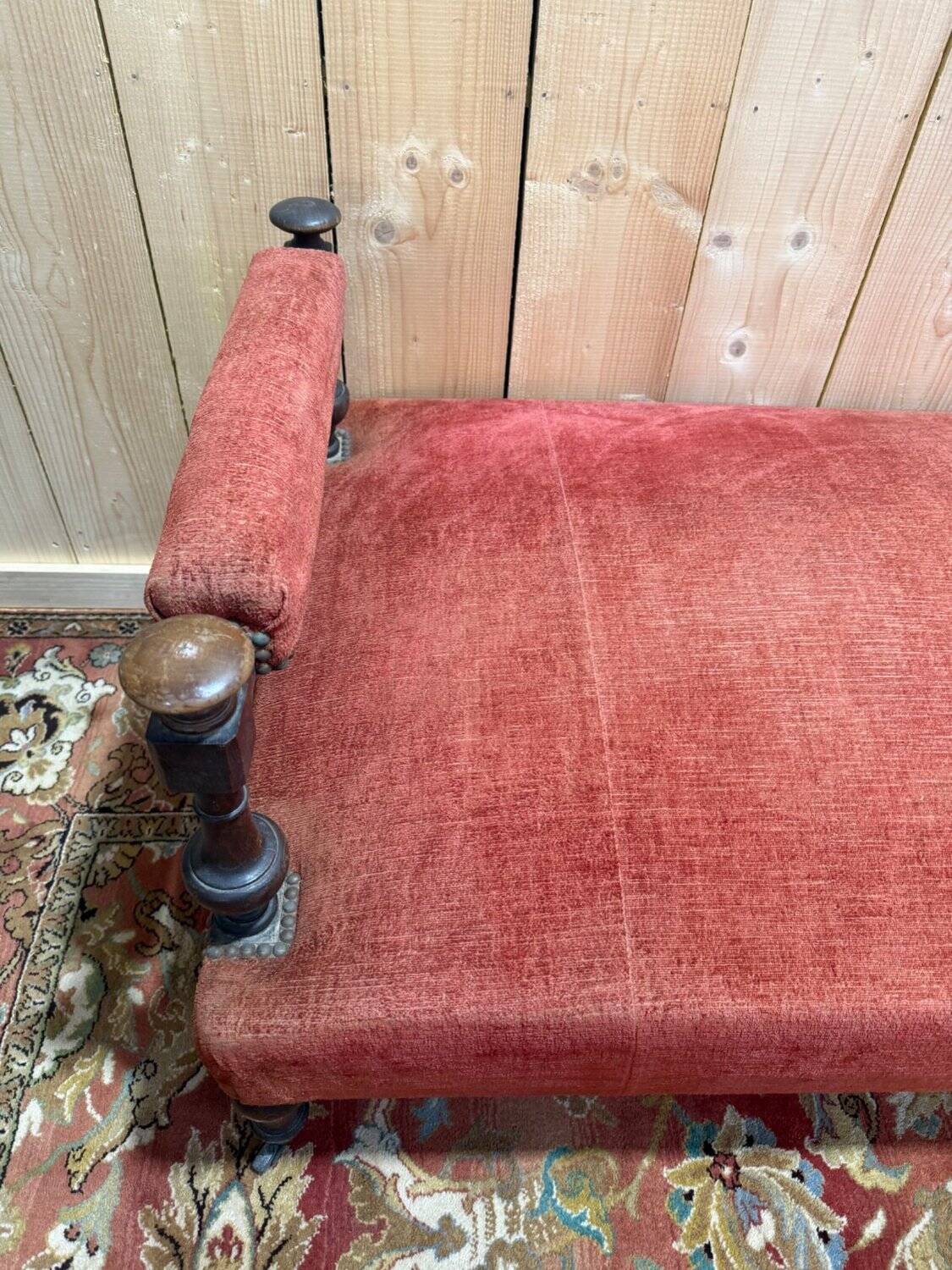 Napoleon III bench in turned wood and velvet