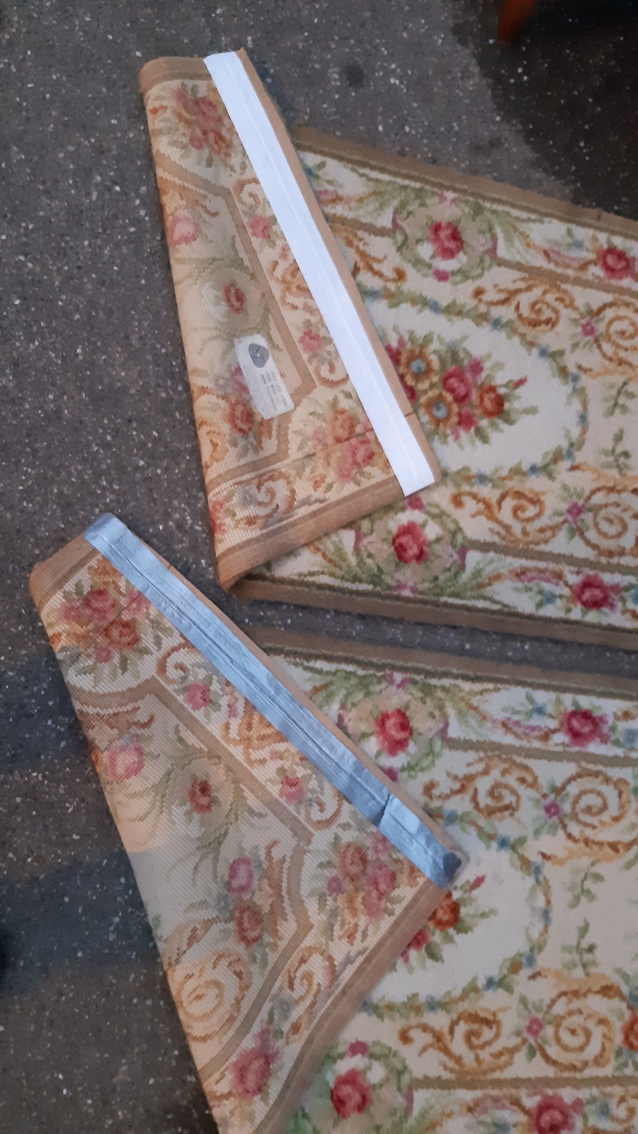 Pair of vintage carpets wool floral décor 137x68cm