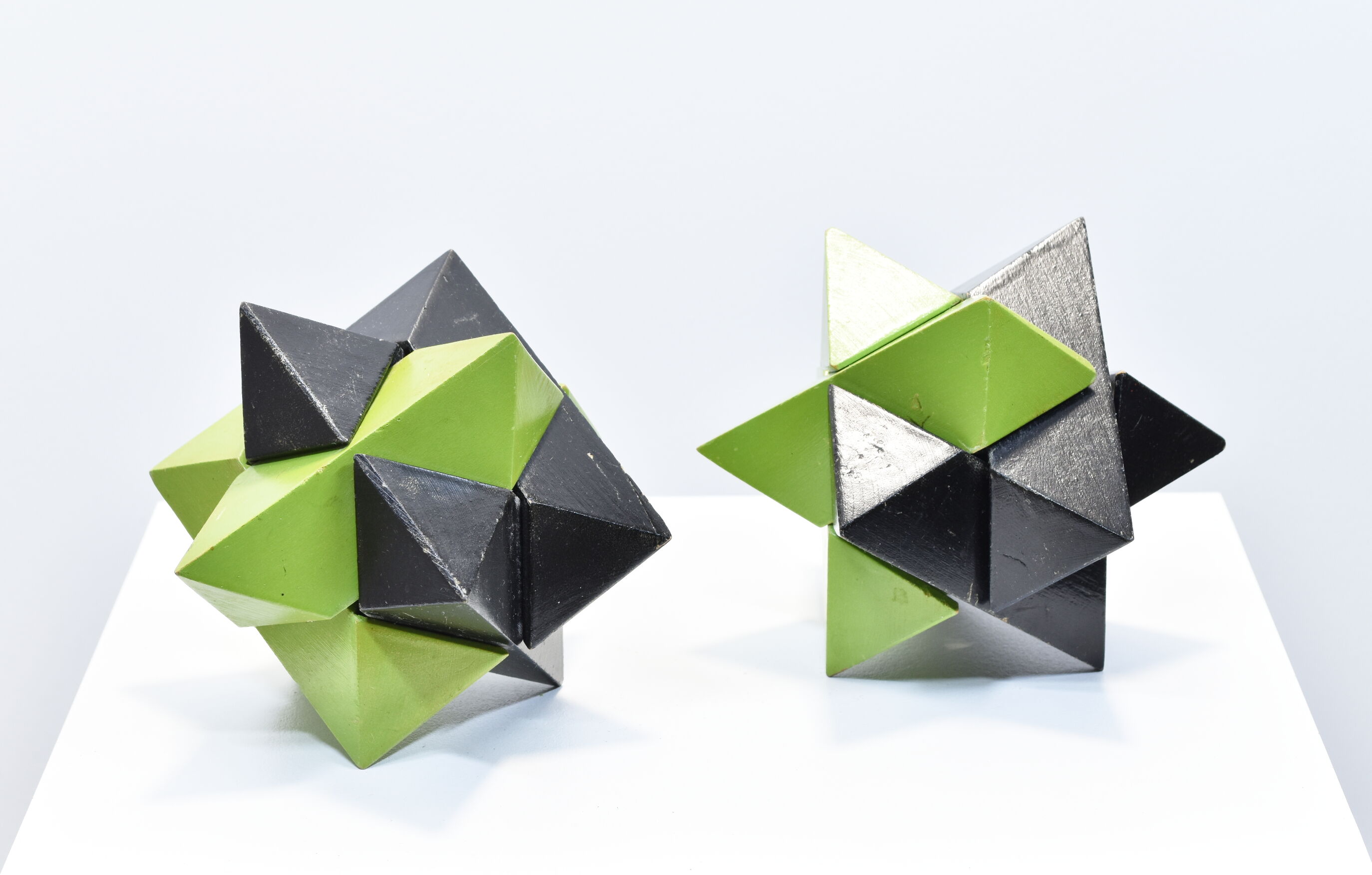 Pair of vintage puzzle stars of Galileo 1970