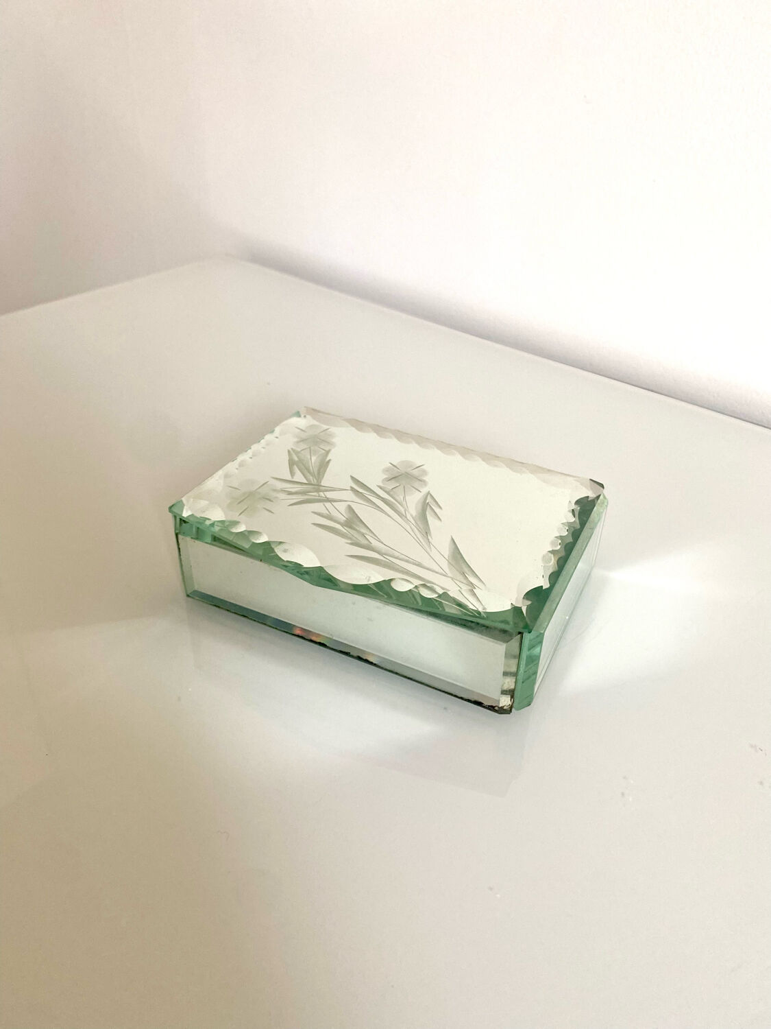 Art deco jewelry box mirror glass