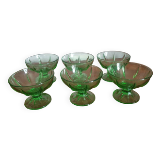 Set of 6 green glasses in art deco green glass vintage arc brand