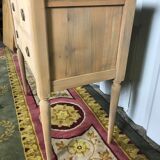 Louis XVI-style dresser erased