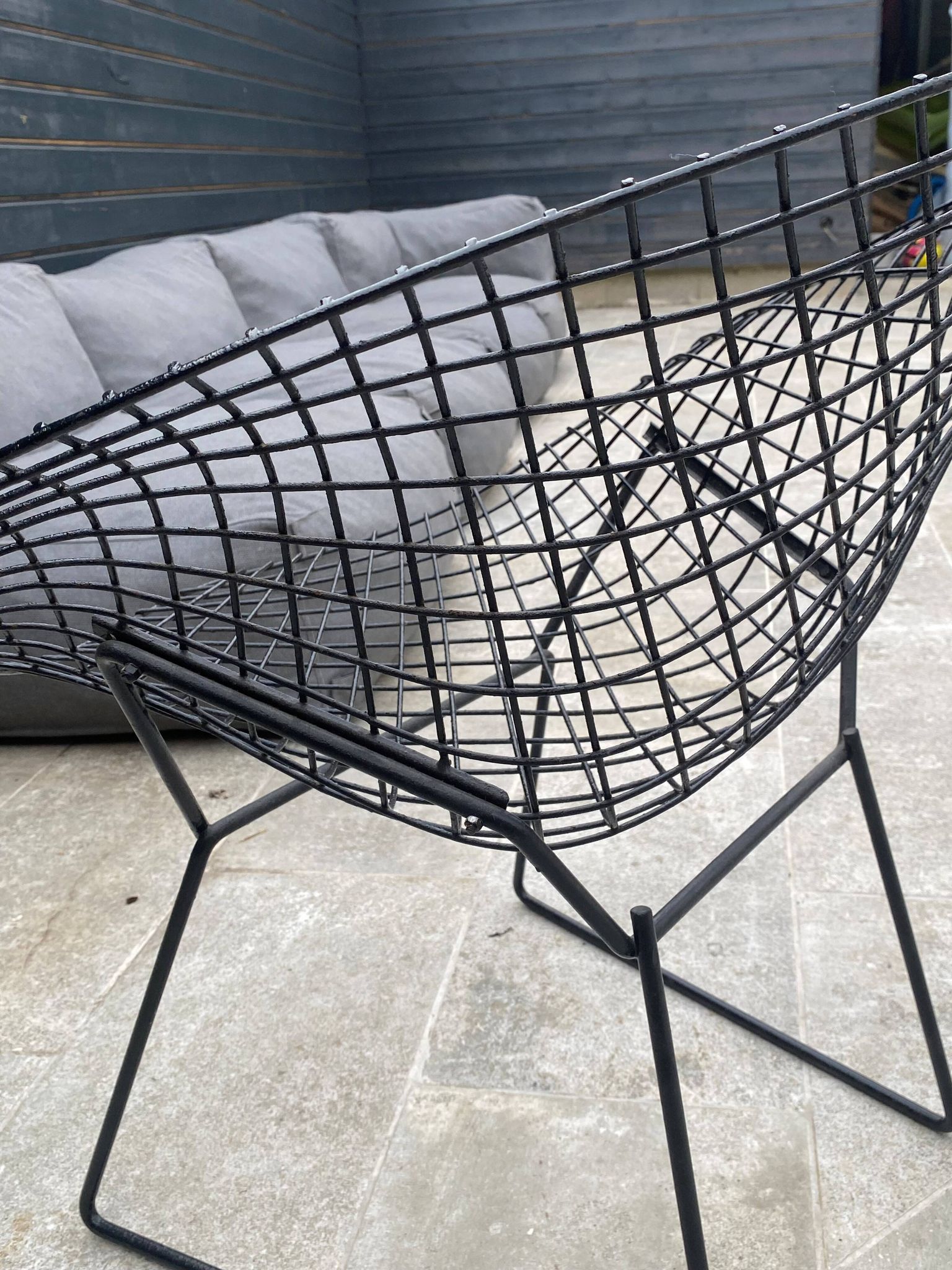 Pair of Harry Bertoia KNOLL 1950s vintage small diamond armchairs