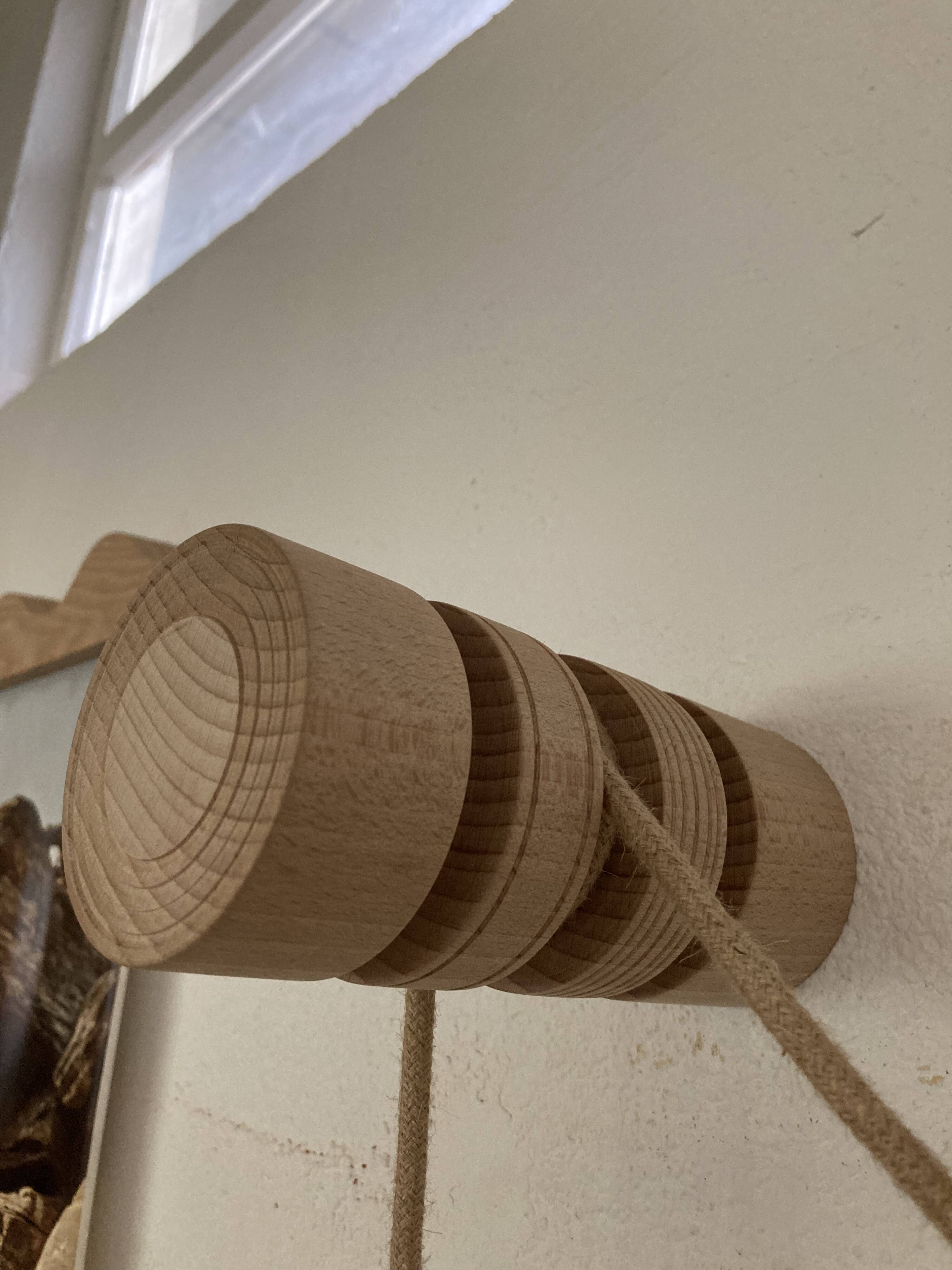 Dani - wall suspension - "block" coat hook - by Léa Munsch