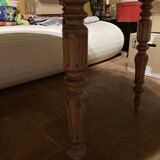 Louis Philippe Round Table