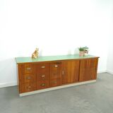 meuble de métier en bois ancien avec lame en formica