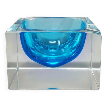 1960s stunning blue ashtray or catchall by Flavio Poli for Seguso. Made in Italy
