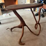 Table basse sculptée en bois – pièce unique style organique / art brut