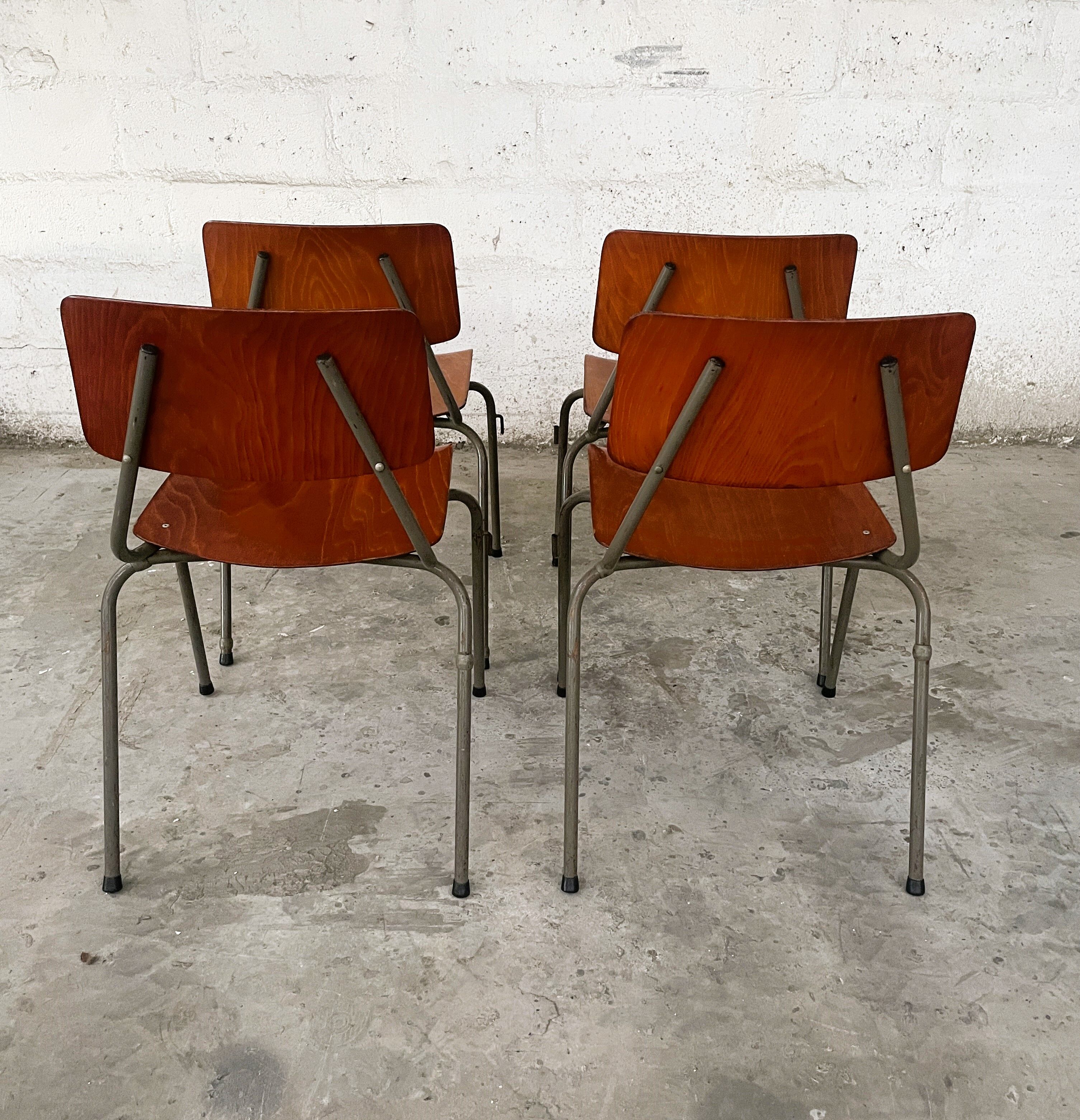 Set of 4 stackable wood